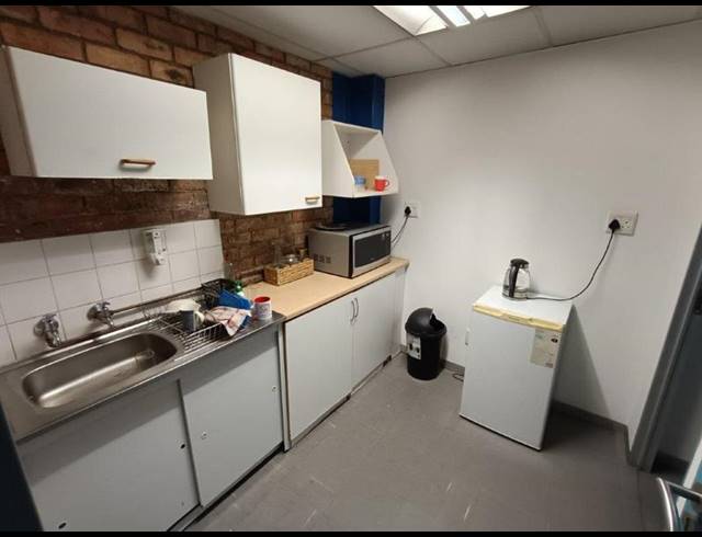 INDUSTRIAL PROPERTY TO RENT IN EASTGATE